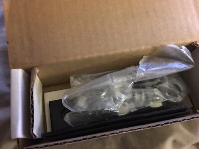 PIAA 30160 定制灯安装套件丰田 88-95 4x4 拾音器 90-95 前身 — 第 1/4 张图片