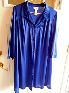 Vanity Fair Robe Nightwear Embroidered Button Nylon Navy Blue Nightgown L - Picture 1 of 4