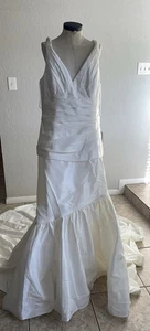 Kirstie Kelly, Sz24  , Signature, Ivory, Flare,Plus Size Wedding Gown! - Picture 1 of 6