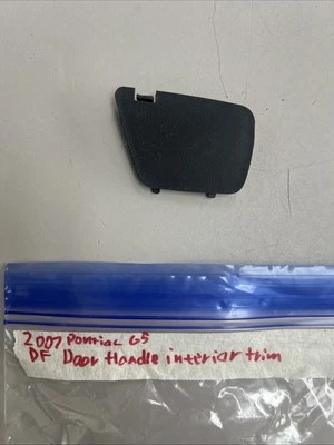 2007 Pontiac G5 driver front door handle interior trim black - Image 1 of 4