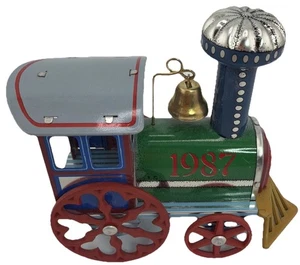 LOCOMOTIVA IN LATTA HALLMARK 1982 TRENO ALBERO DI NATALE 1° IN SERIE ORNAMENTO  - Foto 1 di 12