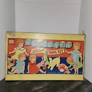 Vintage Fünffache Puppe und Nähset - Bild 1 von 9