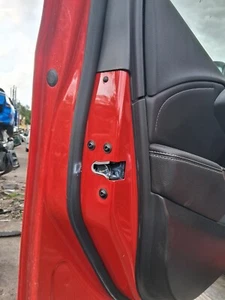 Mecanismo de bloqueo de puerta delantera del lado del pasajero Vauxhall Astra J NSF 2015 - Imagen 1 de 4