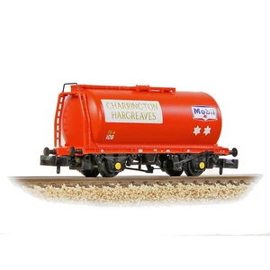 Graham Farish N Gauge 373-790 TTA Tank Wagon "CHARRINGTON HARGREAVES" Red NEW - Picture 1 of 1