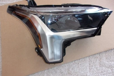 2022 2023 2024 TOYOTA TUNDRA RIGHT HEADLIGHT LED 81110-0C230 OEM MINT - Image 1 of 3