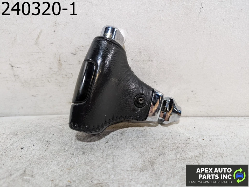 Cubierta de perilla de cambio de marchas automática de cuero Saab 9-7x 2005 fabricante de equipos originales Foto 1 de 4