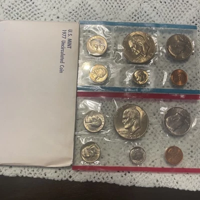 1977 ~ Uncirculated UNITED STATES  SET  OF  12 COINS - From 2 Mints ~ Sealed pac - Image 1 of 3