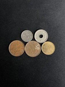 World Coins Lot Featuring different Types Combined Shipping - Picture 1 of 2