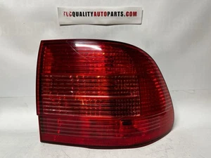 2003-2006 Porsche Cayenne 955 Passenger Right Tail Light *Read* - Picture 1 of 11