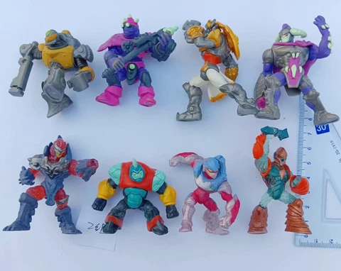 Lot of 8 Giochi Preziosi Gormiti Mini pvc Figures 6-7cm #a8 Cover
