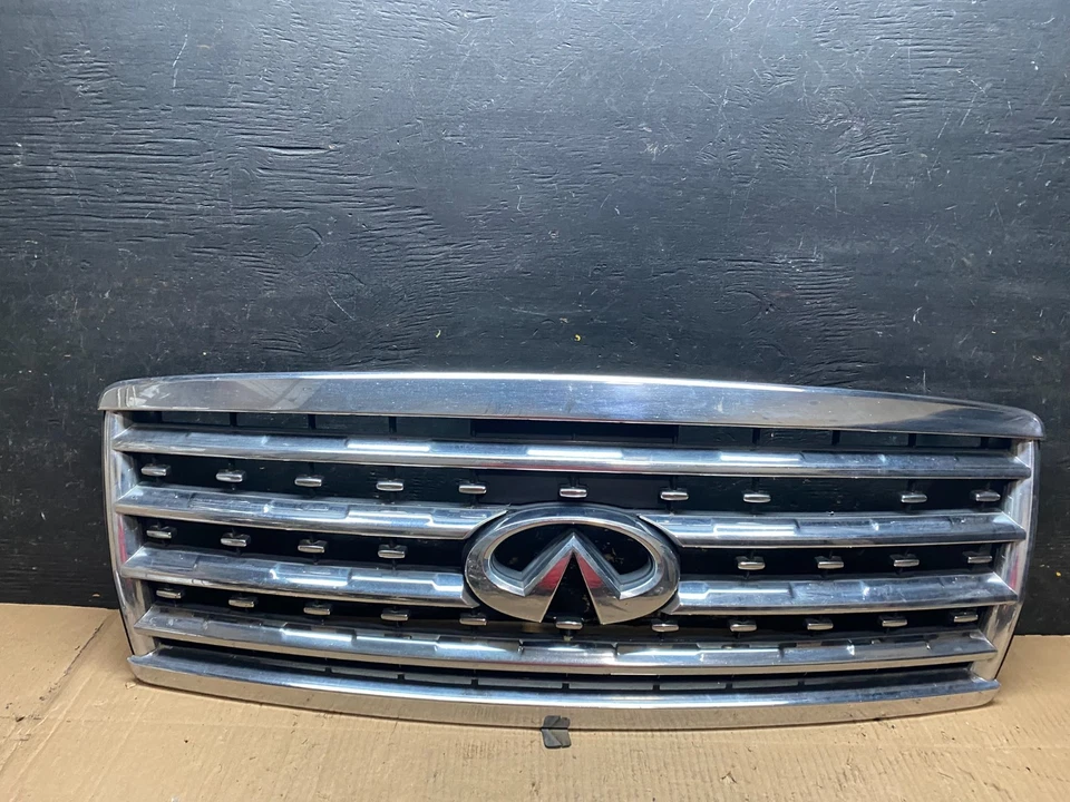 Хромированная передняя верхняя решетка радиатора для Infiniti QX56 2008–2010 годов от оригинального производителя U6379 DG - Изображение 1 из 4