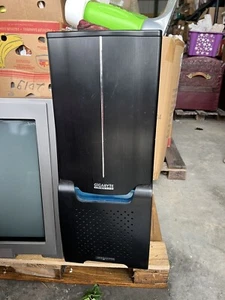 Gigabyte Chassis Gaming Pc - Picture 1 of 9