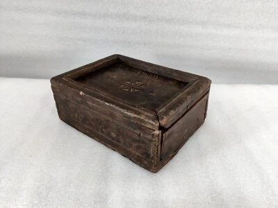 Antigua caja de especias de madera tallada a mano antigua rara caja de cocina india puerta abierta deslizante Foto 1 de 4