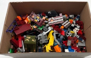 LEGOS Assortment pieces and parts - 5 lbs - Picture 1 of 4