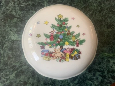 "Plato Bon Bon de Navidad Nikko Vintage 5"" Plato de caramelo cubierto Árbol de Navidad" Foto 1 de 3
