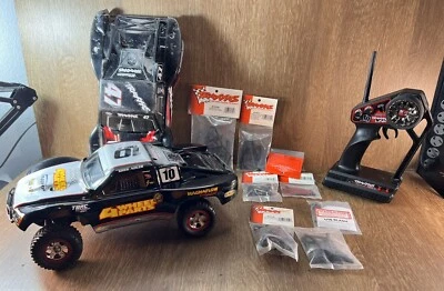 Discontinued Rare Traxxas Slash VXL 1/16 W/ Extra Body & New Parts - Image 1 of 4