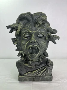 2011 WORKS GREAT Magic Power Halloween Medusa Head Bust Animated Sound Lights - Picture 1 of 10