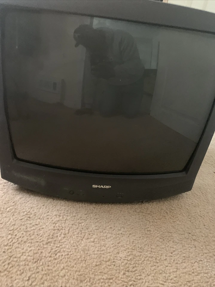 sharp tv - Image 1 of 4