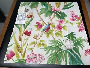 SCHUMACHER Fabric Remnant/Sample 25x35 - SEYCHELLES Ivory Floral Chintz Cotton - Picture 1 of 5