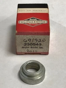 BRIGGS & STRATTON PARTE # 691920, ADAPTADOR DE RESORTE DE TRINQUETE DE REPUESTO-OEM - Imagen 1 de 2