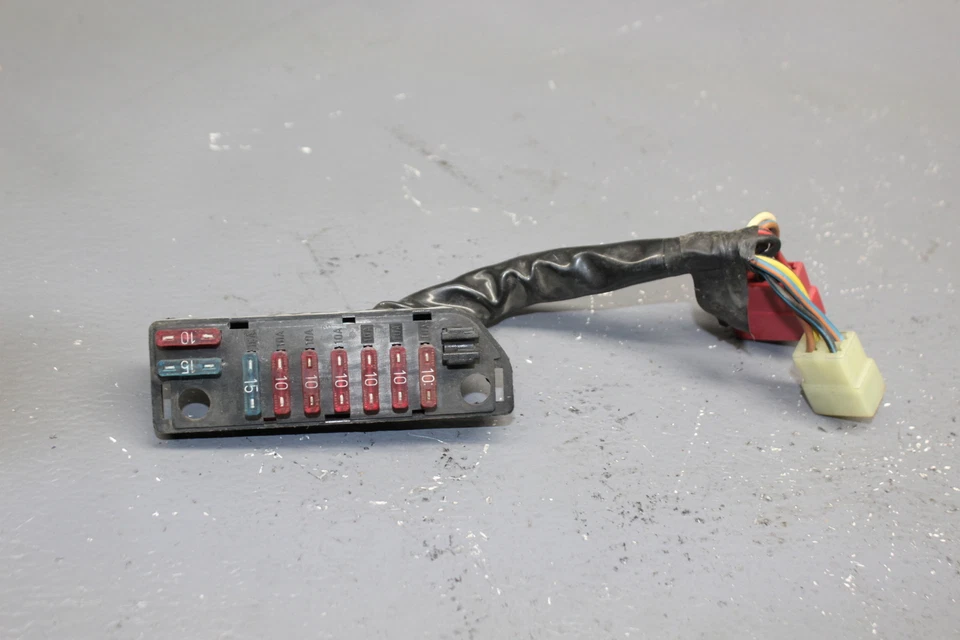 Honda CBR600F 1987-1990 caja de fusibles *sin tapa* #2 Foto 1 de 4