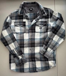 Boy’s Long Sleeve DC Flannel Size M (12-14) - Picture 1 of 3