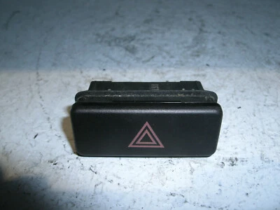 BMW E36 Touring 318i Warnblinkschalter 61311374220 - Bild 1 von 4