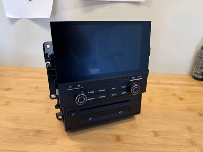 2017 - 2018 Porsche Macan PCM 4 Head Unit Stereo Radio Navigation - Complete - Image 1 of 4