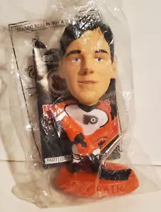 FIGURA 1997 HEADLINERS PHILADELPHIA FLYERS NHL JUGADOR DEL EQUIPO DE HOCKEY JOHN LECLAIR - Imagen 1 de 2