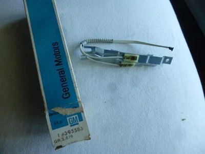 395583 NOS GM Horn Switch Assem 1967 Oldsmobile Delta & Demont 88 y 98 sin inclinación Foto 1 de 4