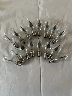 16 Pk Christmas Flicker Flame Light Bulbs / C7 Clear / Orange Dancing Flame / 1W - Image 1 of 4