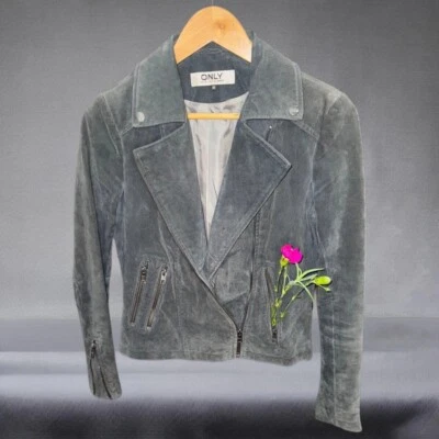 Chaqueta corta de motociclista vintage de gamuza gris ONLY Foto 1 de 2