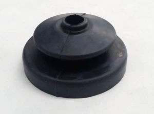 MAZDA 1000 1200 1300 323 CAPELLA 808 929 INNER GEAR SHIFT DUST COVER - Picture 1 of 1