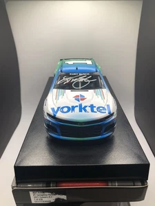 KURT BUSCH AUTOGRAFIADO 2021 #1 CAREFILITY / YORKTEL DIECAST 1/24 - Imagen 1 de 21