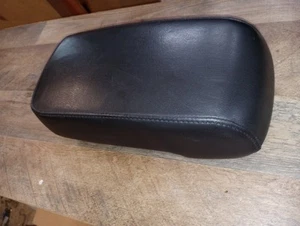 2006- 10 Hummer H3 Center Console Lid / Armrest. Black Leather - Picture 1 of 7
