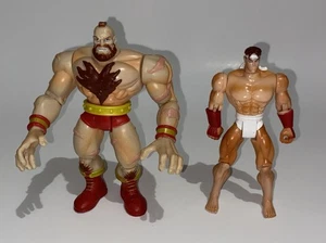 ToyBiz Capcom Street Fighter vs X-men Zangief & Ryu Figures Video Game 1998 - Picture 1 of 3