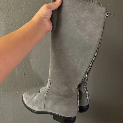 Calvin Klein 女式麂皮绒及膝靴 8.5 码 — 第 1/4 张图片