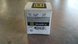 8501NH4 Vierkant 8501-NH4 D (Box mit 10) Abstandhalter Neu - Bild 1 von 2