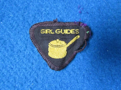 Girl Guide Brownie Interest Emblem Badge - Cook - 1968-1992 - Image 1 of 3