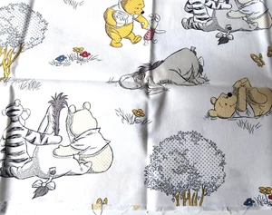 Disney Winnie The Pooh - 100% Cotton Fabric - Fat Quarter- Quilting - Sewing NEW - Picture 1 of 1