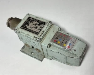 NAKAKITA NS642 WA-70 SOLENOID VALVE - Picture 1 of 8