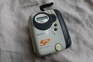 Sony S2 Sport Walkman WM-FS222 Portable AM/FM Radio Cassette Player -Works- No.4 - Picture 1 of 7