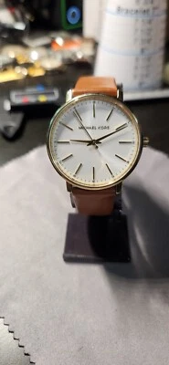 women's Michael Kors watch 38mm case with original brown leather band - Image 1 of 4