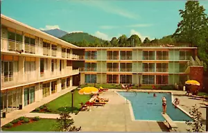 Cartolina Holiday Inn Gatlinburg Tennessee cromata non spedita - Foto 1 di 2