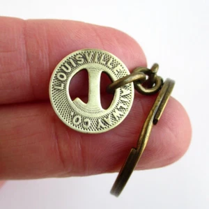LOUISVILLE Railway Token Keychain - Repurposed Vintage Gold Transit Token / Coin - Picture 1 of 4