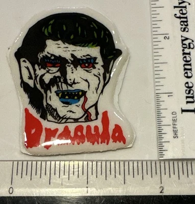 Drácula Vampiro Monstruo Hinchado Adhesivo Calcomanía De Colección Halloween Horror Extraterrestre Taiwán Foto 1 de 2