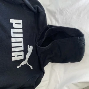 Puma Hoodie Classic Cat Logo Black Shirt And Silver Cat US Small Age 7/8  - Picture 1 of 9