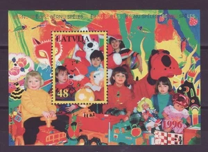 Lettland - Block 8 ** Kinderspiele postfrisch s820 - Picture 1 of 1