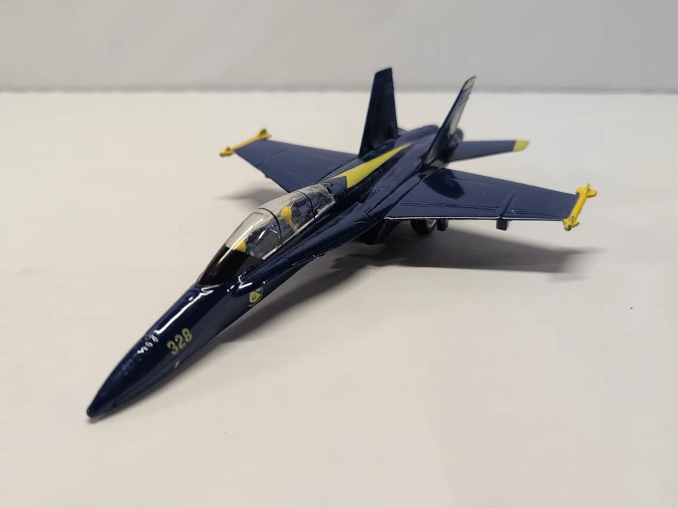 Juguete retroceso jet Blue Angles US Navy Boeing F/A-18E/F Super Hornet 9" de largo GC Foto 1 de 4