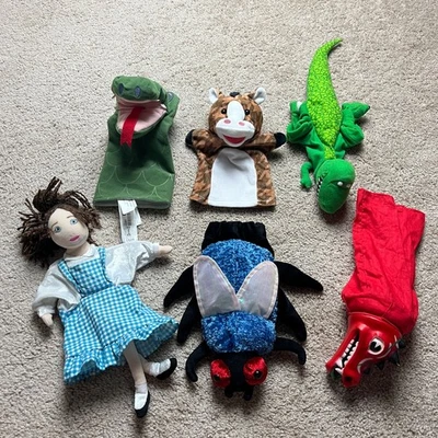 Lote de 6 marionetas de mano surtidas caballo dragón T-Rex mosca Dorothy mago de Oz Foto 1 de 4
